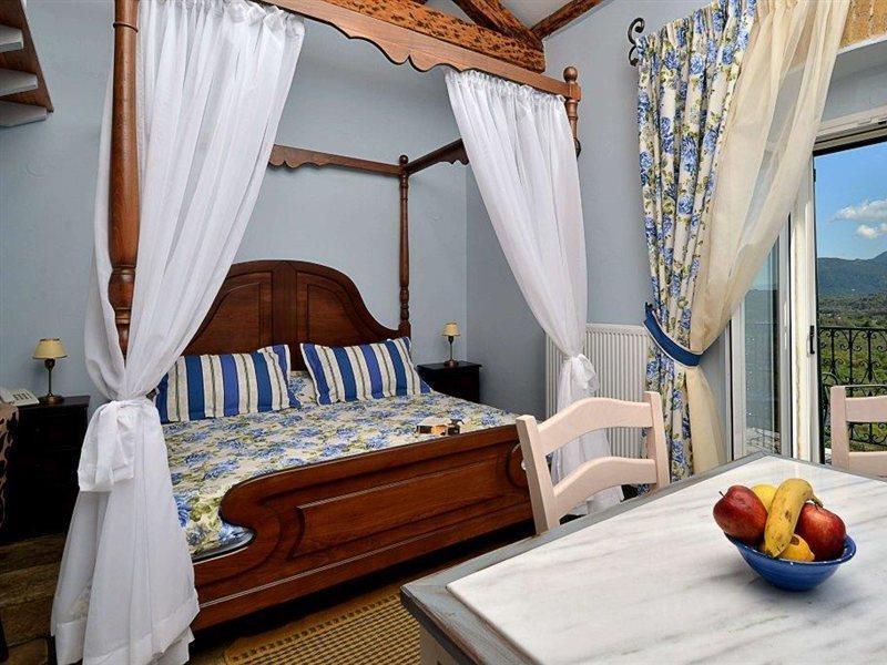 Fundana Aparthotel Kanakades